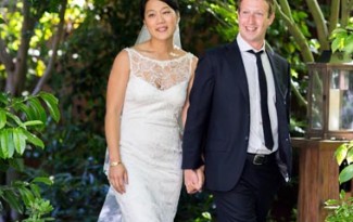 Facebook Zuckerberg married FACEBOOK FOUNDER UPDATES STATUS `MARRIED’